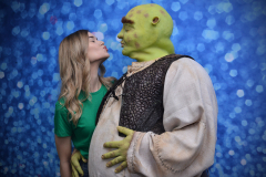 Shrek-a-musical_05